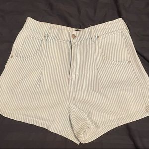BDG Shorts - Size 29